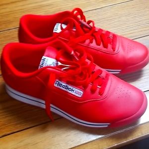 Reebok Women's sz 8 Princess Classic shoes R/W/Bk